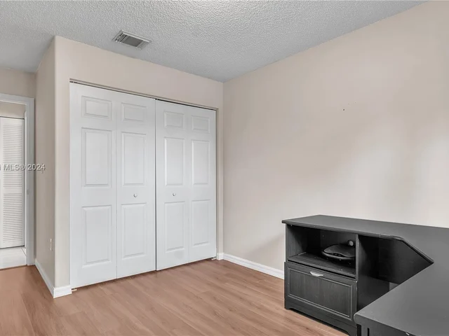 19113 NW 23rd Ct, Pembroke Pines FL 33029