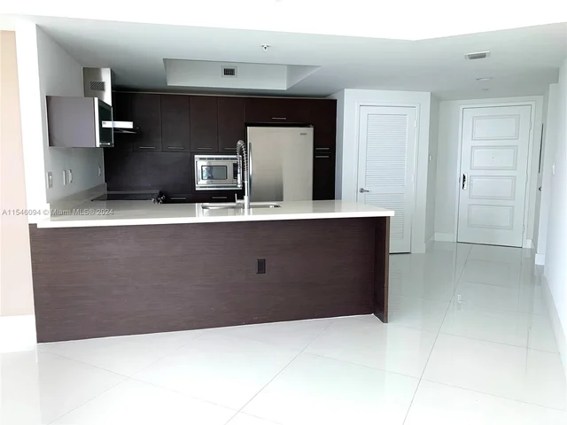 250 Sunny Isles Blvd # 901, Sunny Isles Beach FL 33160