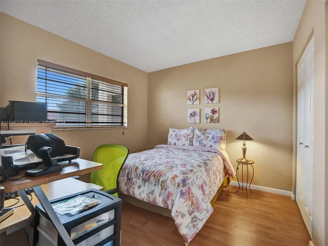 1045 Country Club Dr # 308, Margate FL 33063