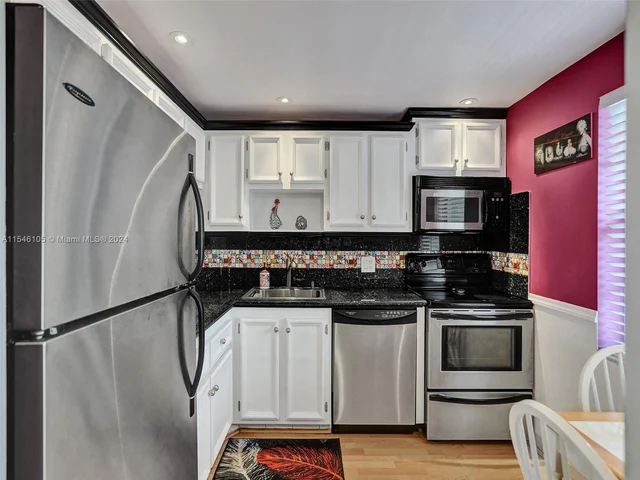 1045 Country Club Dr # 308, Margate FL 33063