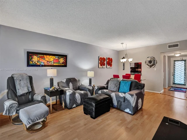 1045 Country Club Dr # 308, Margate FL 33063