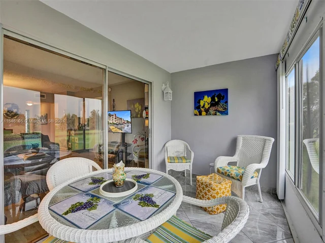 1045 Country Club Dr # 308, Margate FL 33063