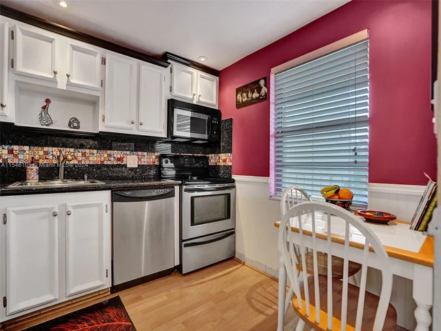 1045 Country Club Dr # 308, Margate FL 33063