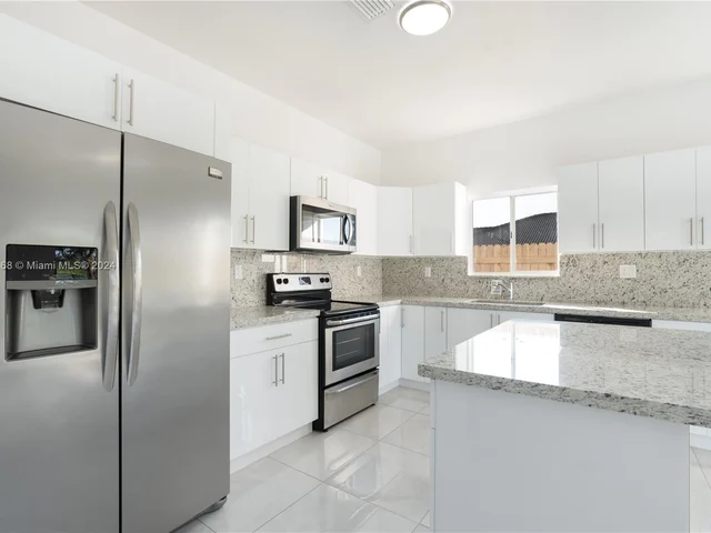 23004 SW 107th Pl # 23004, Miami FL 33170