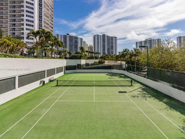 3801 NE 207th St # 504, Aventura FL 33180