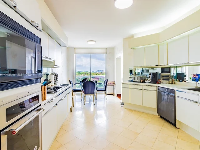 3801 NE 207th St # 504, Aventura FL 33180