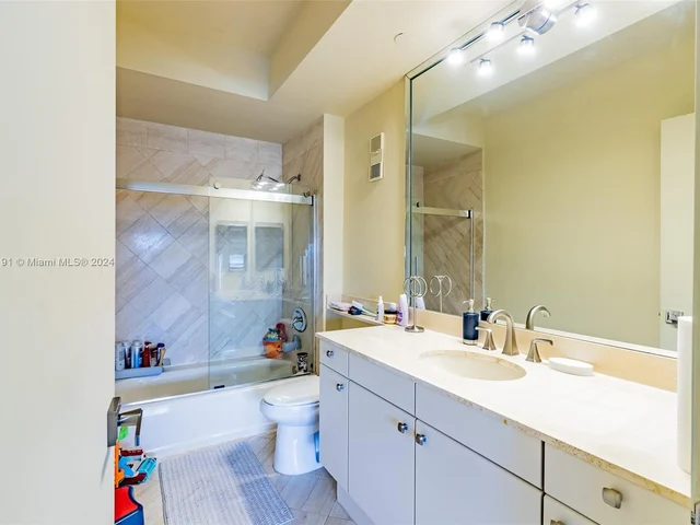 3801 NE 207th St # 504, Aventura FL 33180