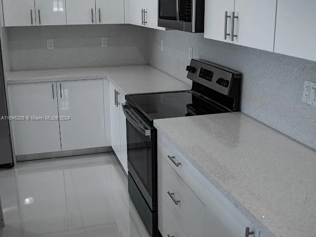 22595 SW 125 AVE, Miami FL 33170