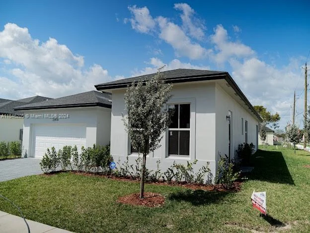 22595 SW 125 AVE, Miami FL 33170