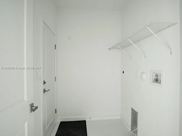 22595 SW 125 AVE, Miami FL 33170