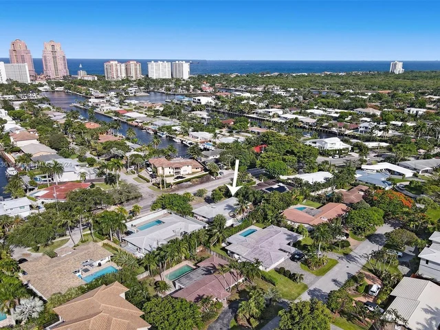 2441 Bayview Dr, Fort Lauderdale FL 33305