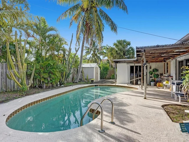 2441 Bayview Dr, Fort Lauderdale FL 33305