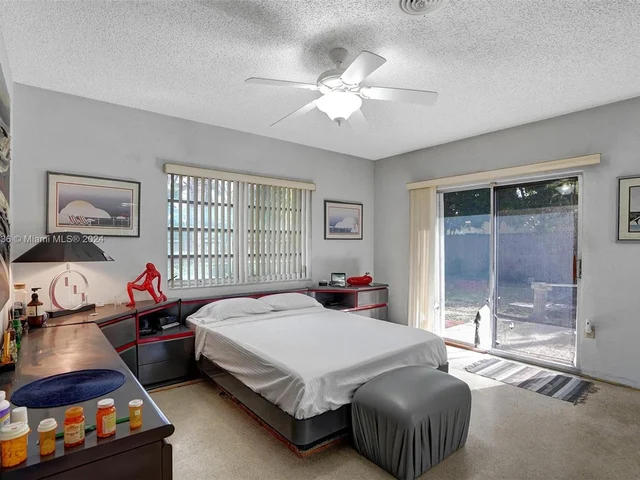 2441 Bayview Dr, Fort Lauderdale FL 33305