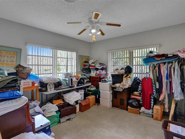 2441 Bayview Dr, Fort Lauderdale FL 33305