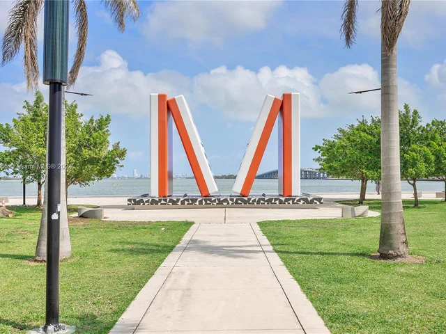 455 NE 39th St # 101, Miami FL 33137