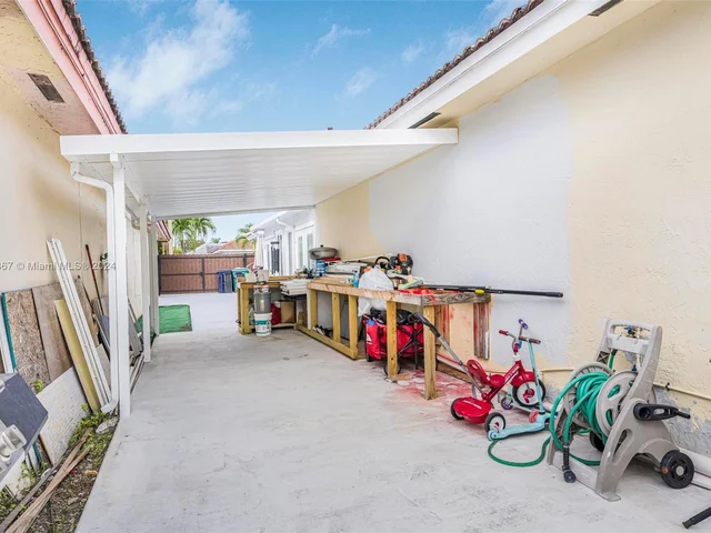 14480 SW 113th Ln, Miami FL 33186