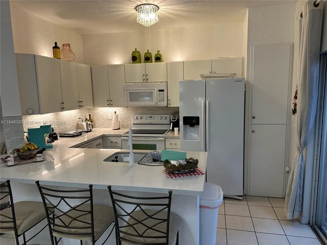 8231 NW 107th Ct # 9, Doral FL 33178