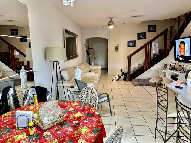 8231 NW 107th Ct # 9, Doral FL 33178