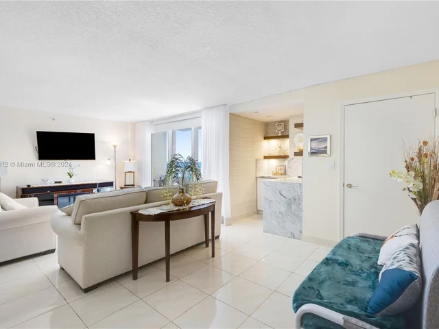 6917 Collins Ave # 807, Miami Beach FL 33141