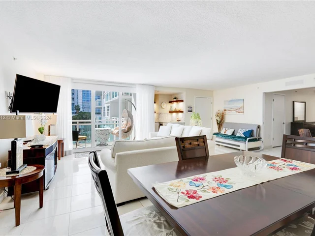 6917 Collins Ave # 807, Miami Beach FL 33141