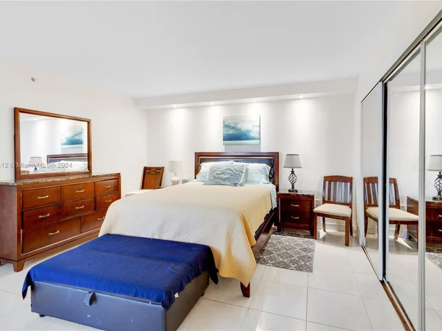 6917 Collins Ave # 807, Miami Beach FL 33141