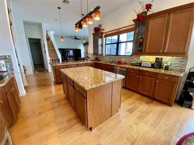 3172 NW 82nd Way # 3172, Cooper City FL 33024