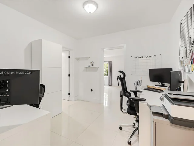 6625 SW 41st St, Miami FL 33155