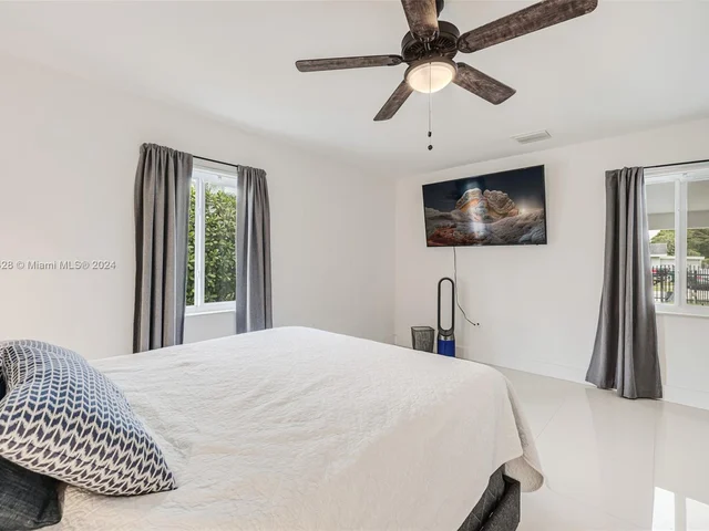 6625 SW 41st St, Miami FL 33155