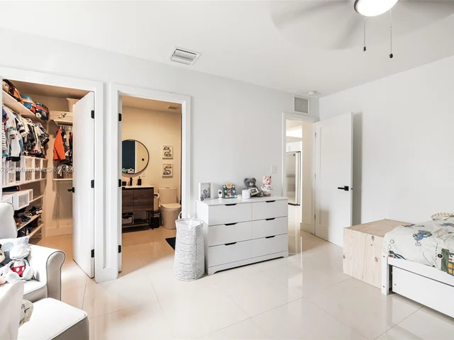 6625 SW 41st St, Miami FL 33155