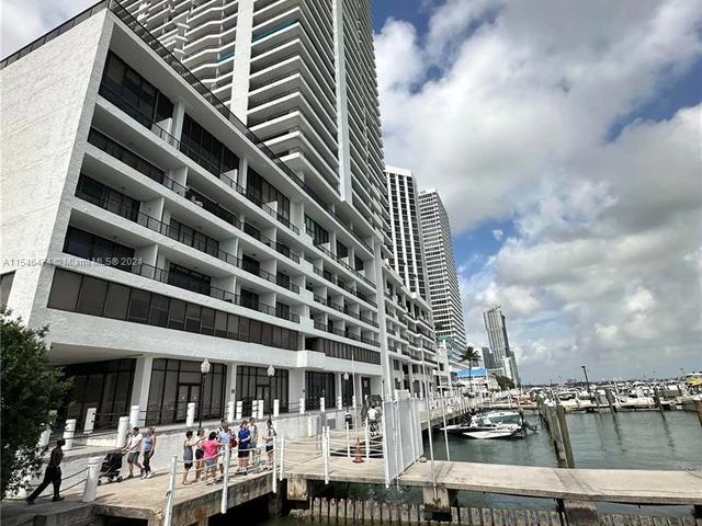 555 NE 15th St # 11J, Miami FL 33132