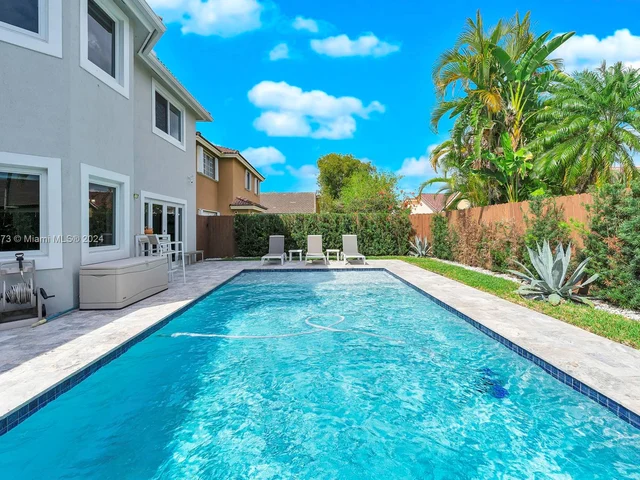 10103 SW 166th Ct, Miami FL 33196