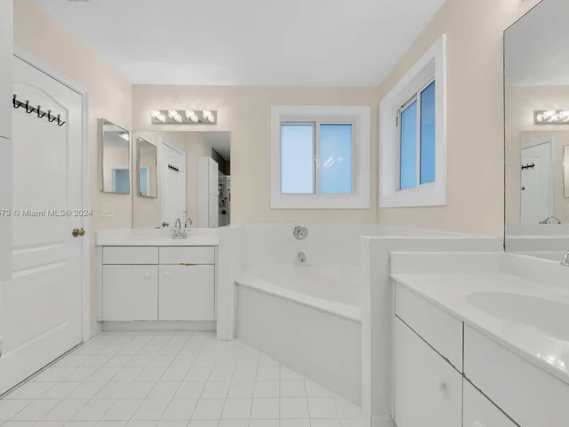 10103 SW 166th Ct, Miami FL 33196