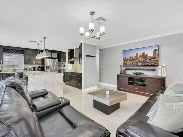 10103 SW 166th Ct, Miami FL 33196