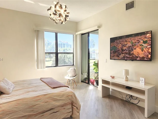 7520 La Paz Blvd # 206, Boca Raton FL 33433