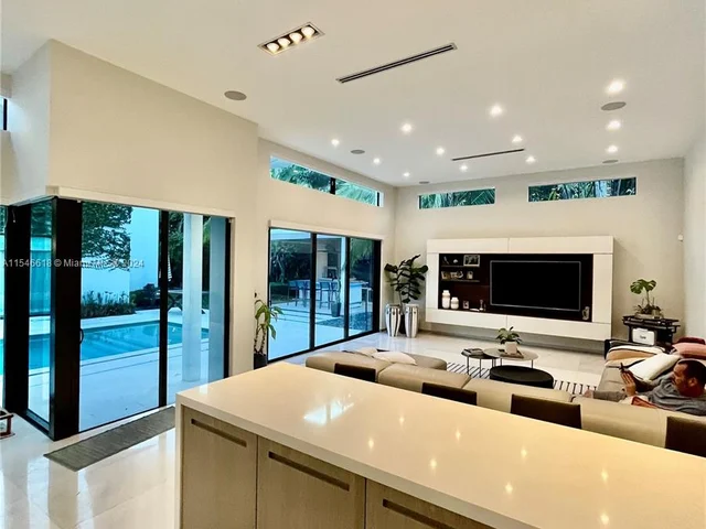 17120 SW 89th Ct, Palmetto Bay FL 33157