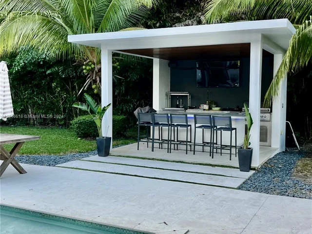 17120 SW 89th Ct, Palmetto Bay FL 33157