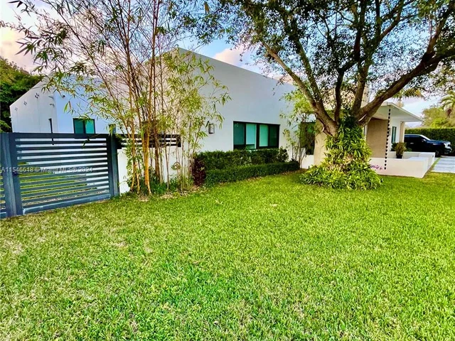 17120 SW 89th Ct, Palmetto Bay FL 33157