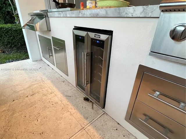 17120 SW 89th Ct, Palmetto Bay FL 33157