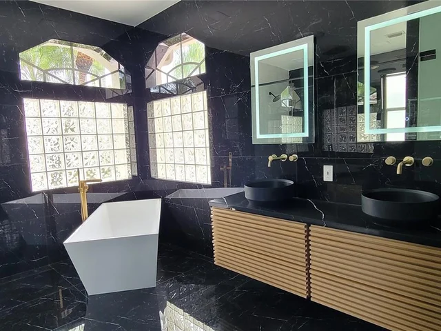 148 NW 108th WAY, Plantation FL 33324