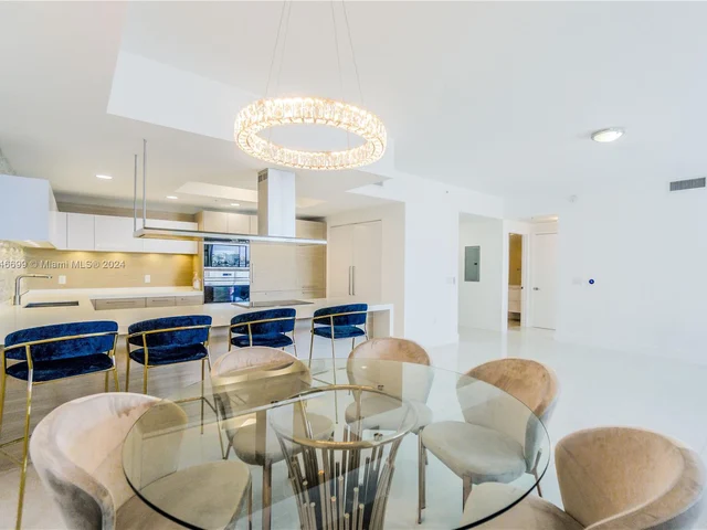 17301 Biscayne Blvd # 207, North Miami Beach FL 33160