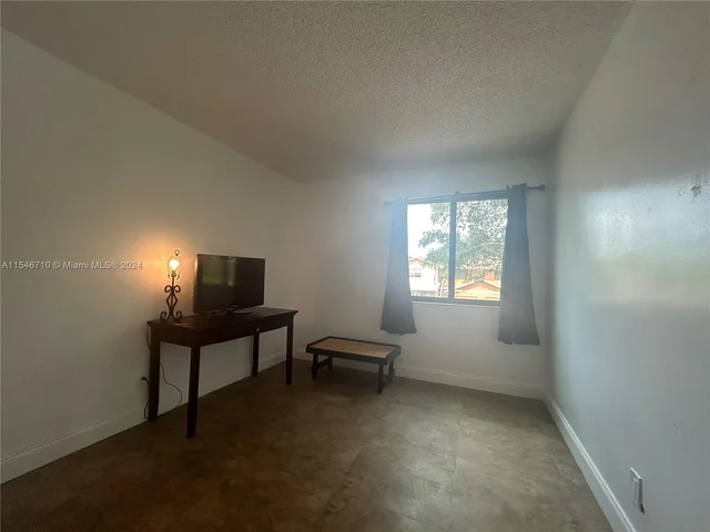 224 NW 106th Ter # 0, Pembroke Pines FL 33026