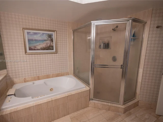 21205 Yacht Club Dr # 901, Aventura FL 33180