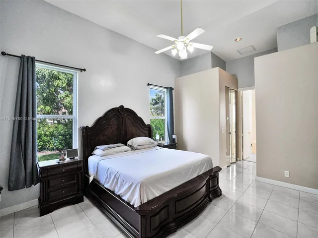 4985 NW 120th Ave, Coral Springs FL 33076