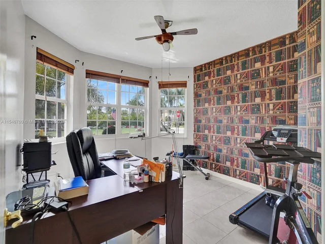 4985 NW 120th Ave, Coral Springs FL 33076