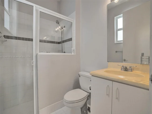 4985 NW 120th Ave, Coral Springs FL 33076