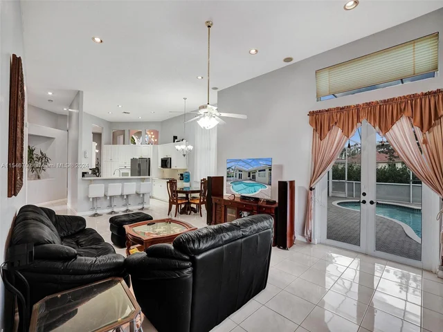 4985 NW 120th Ave, Coral Springs FL 33076