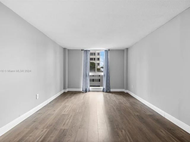 7928 West Dr # 405, North Bay Village FL 33141