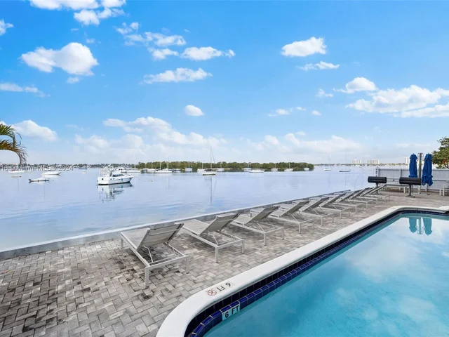 7928 West Dr # 405, North Bay Village FL 33141