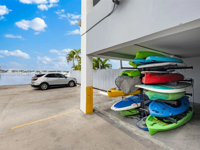 7928 West Dr # 405, North Bay Village FL 33141