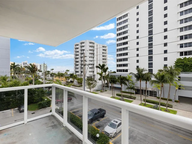 7928 West Dr # 405, North Bay Village FL 33141